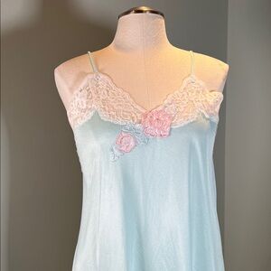 Vintage Blue Long Nylon Lace Floral Applique Sleeveless Chemise Nightgown L
